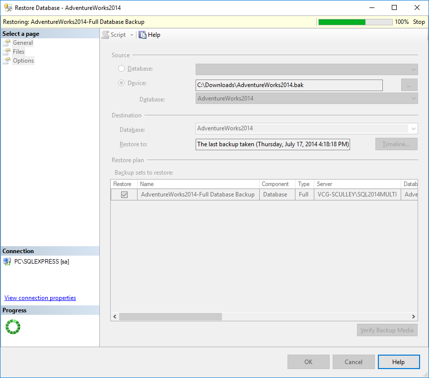 SQL Server Management Studio: Restoration in progress